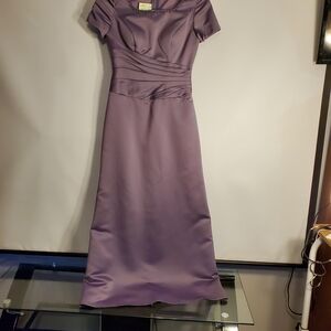 Elegant Dusty Lavender Satin Short-Sleeve Wedding Dress with Beaded Neckline